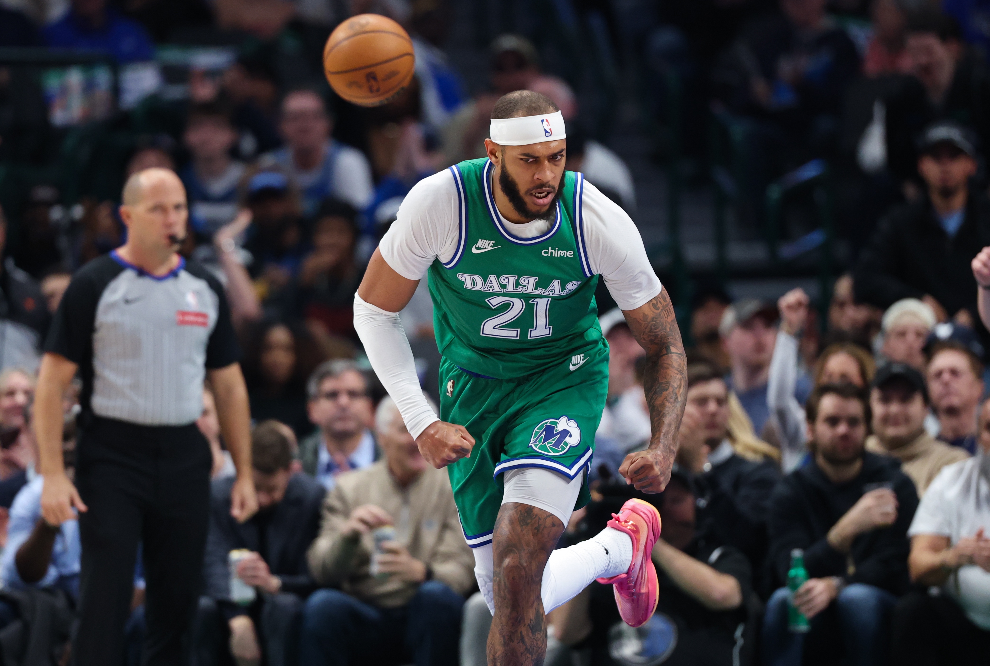 S15下注网站-明天独行侠客战骑士 加福德&amp;克莱小概率出战 华盛顿存疑